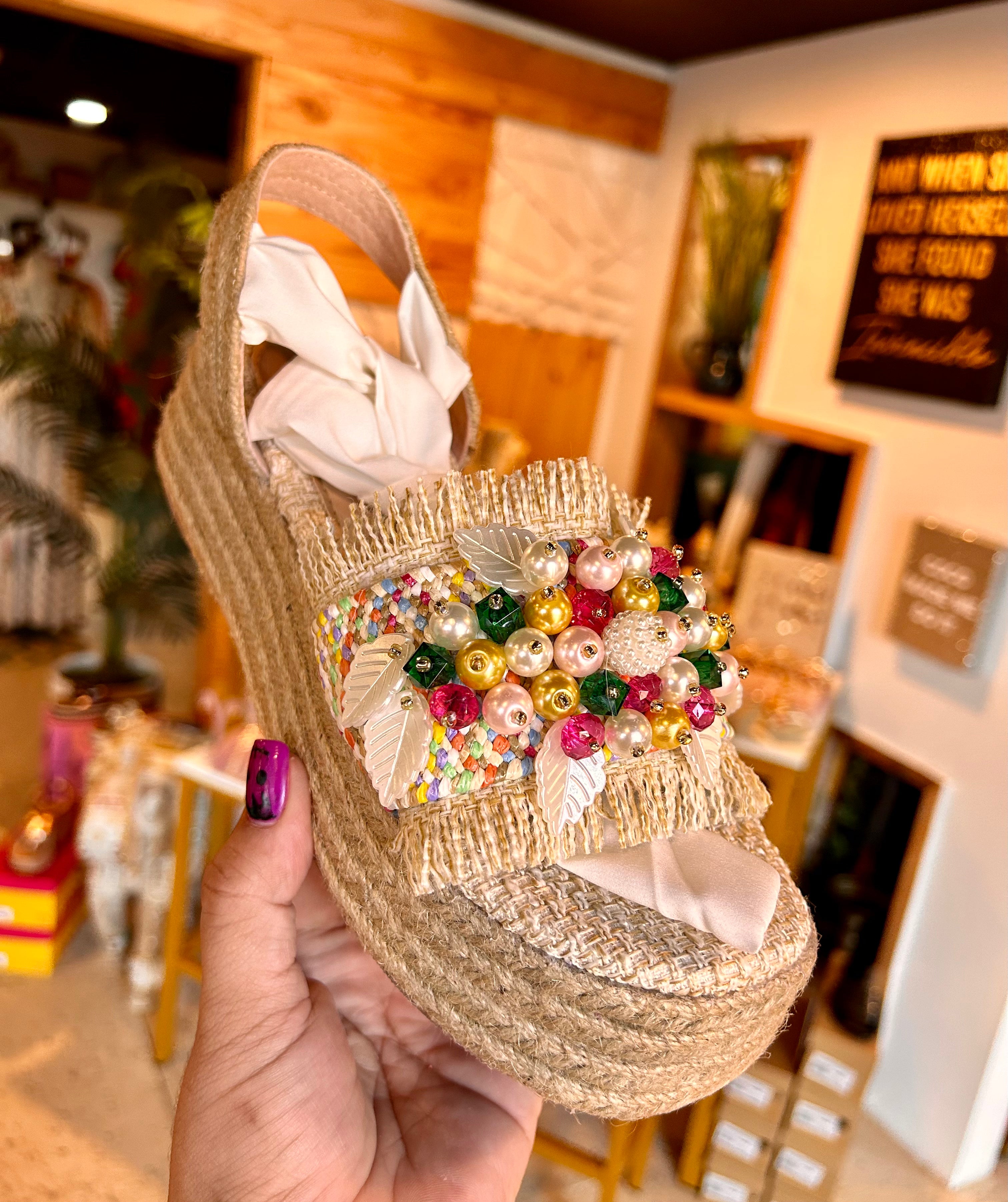 Plataformas en Yute con detalles de colores